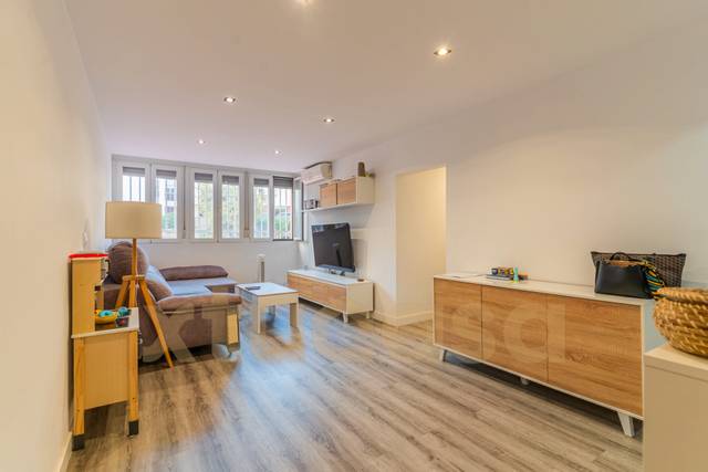 Piso en Venta en Calle Jacinto Benavente en La Pastora - La Estación