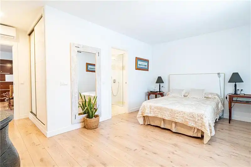 Habitación de Casa o chalet en venta en Calvià con Aire acondicionado, Calefacción y Jardín privado