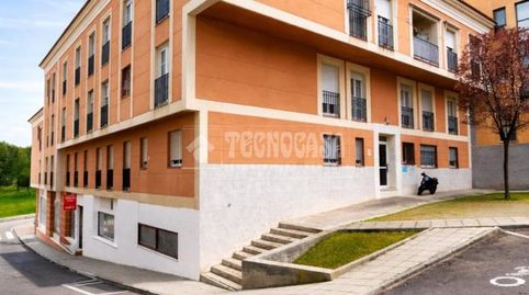 Foto 2 de Piso en venta en Avenida Europa - San Antón, Toledo Capital