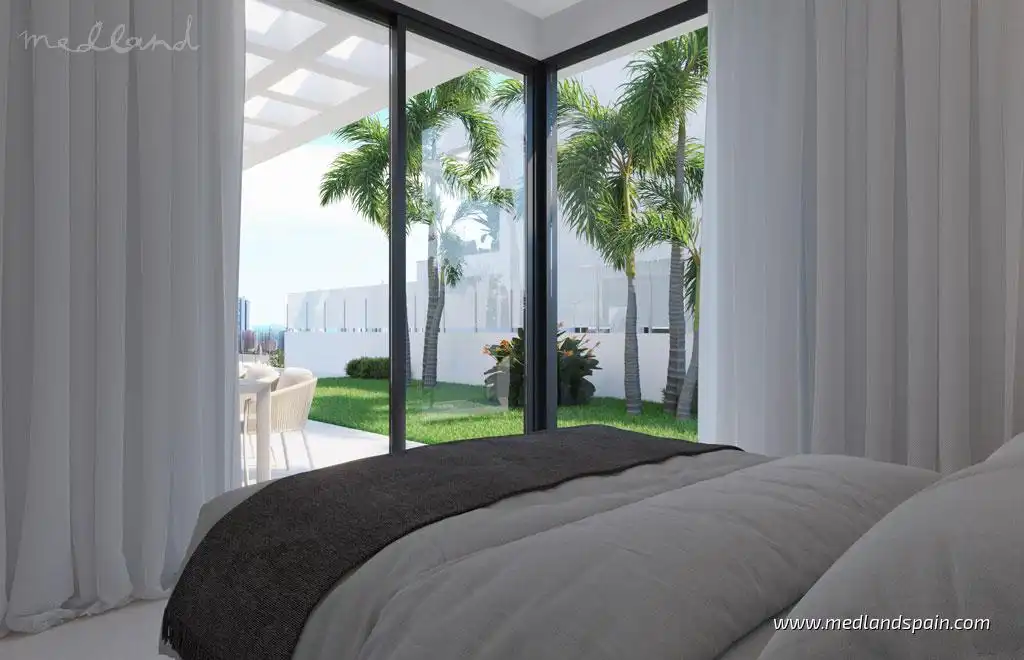 Detached house with pool for sale in Golf Bahía, imagen 5