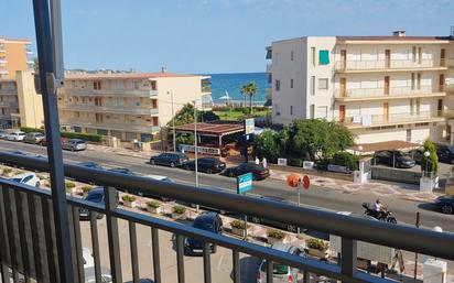 Vista exterior de Apartament en venda en Cambrils amb Aire condicionat, Calefacció i Terrassa