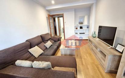 Sala d'estar de Pis en venda en Vigo  amb Calefacció i Traster