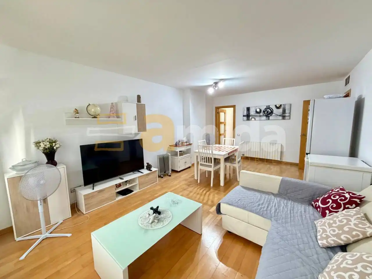 Living room of Flat for sale in Sabadell  with Air Conditioner, Heating and Parquet flooring