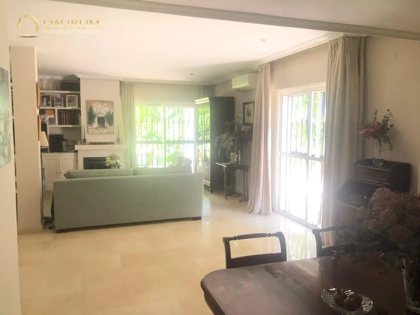 Sala de estar de Casa o chalet en venta en Mairena del Aljarafe con Aire acondicionado, Calefacción y Terraza
