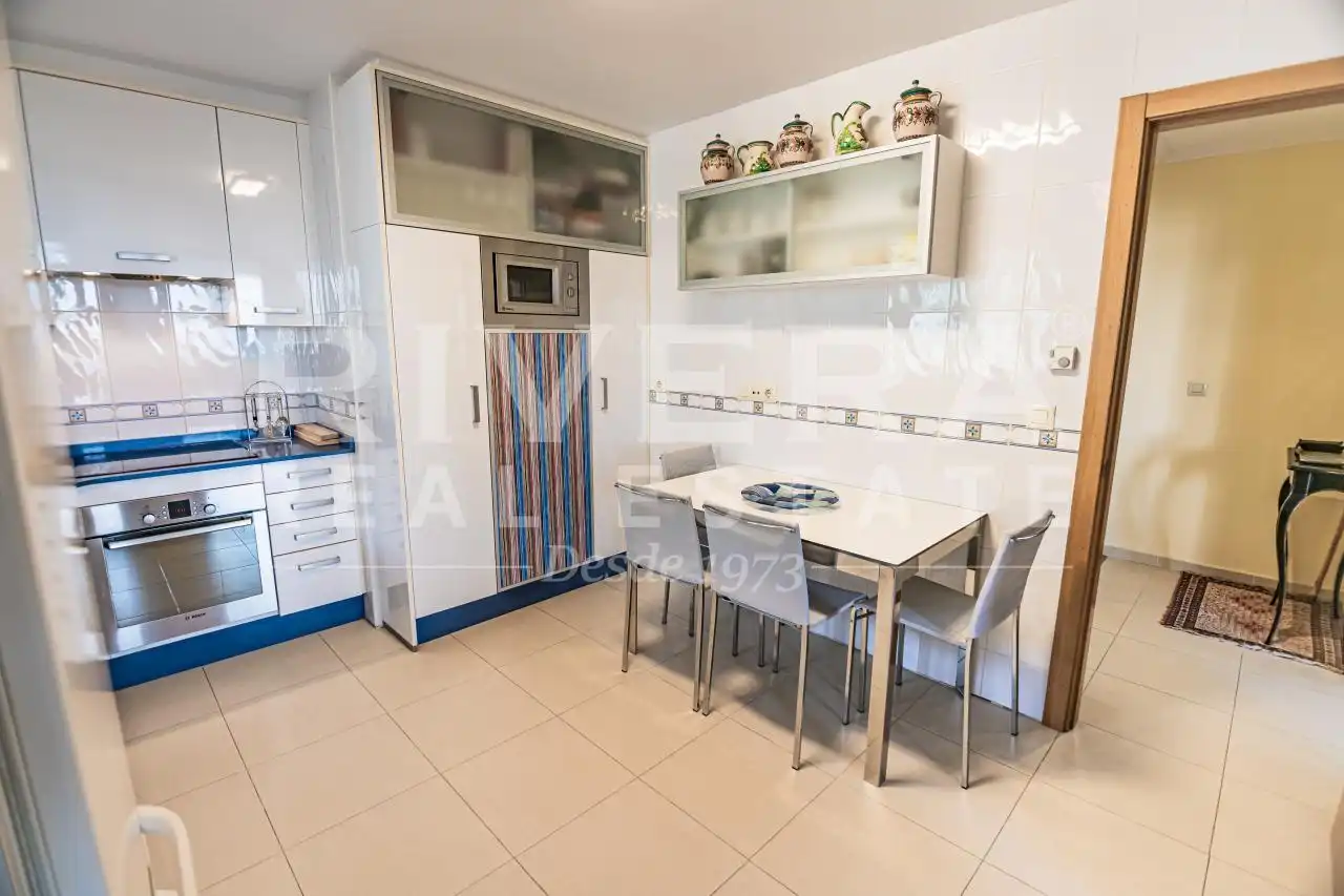 Cocina de Casa adosada en venta en Sanxenxo con Calefacción, Jardín privado y Terraza