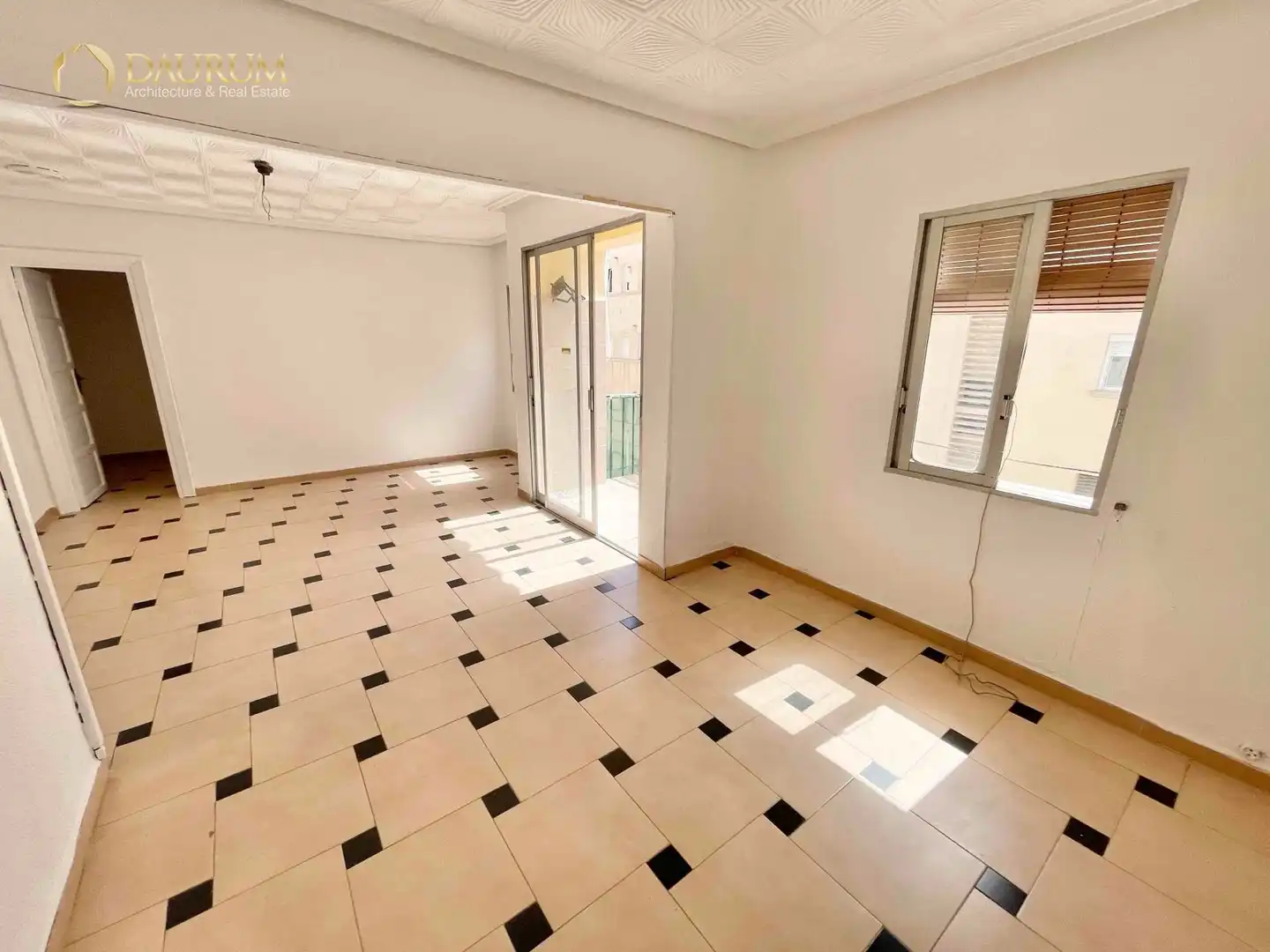 Exterior view of Flat for sale in Valencia  with Terrace and Storage room