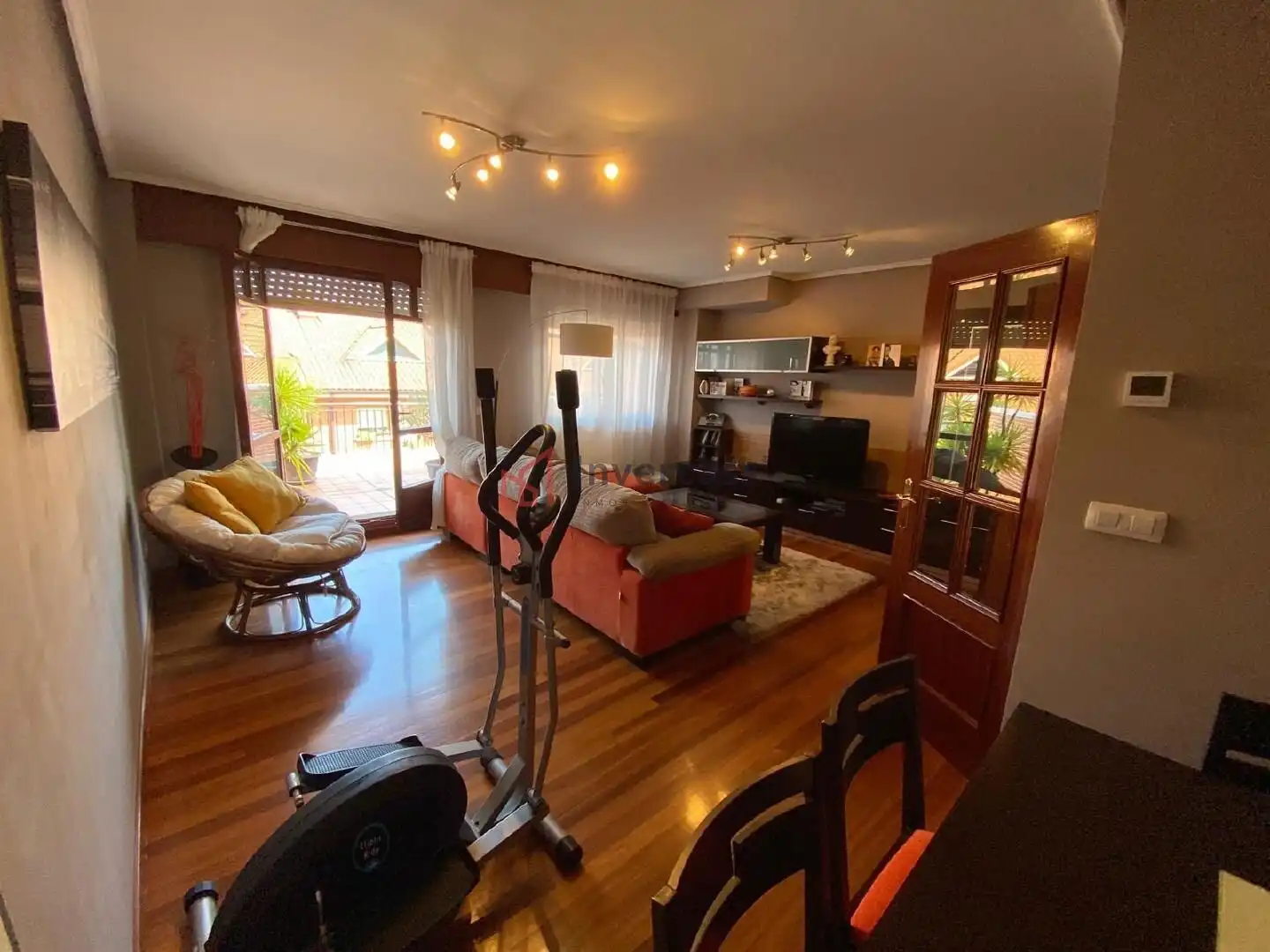 Sala de estar de Casa adosada en venta en Castro-Urdiales