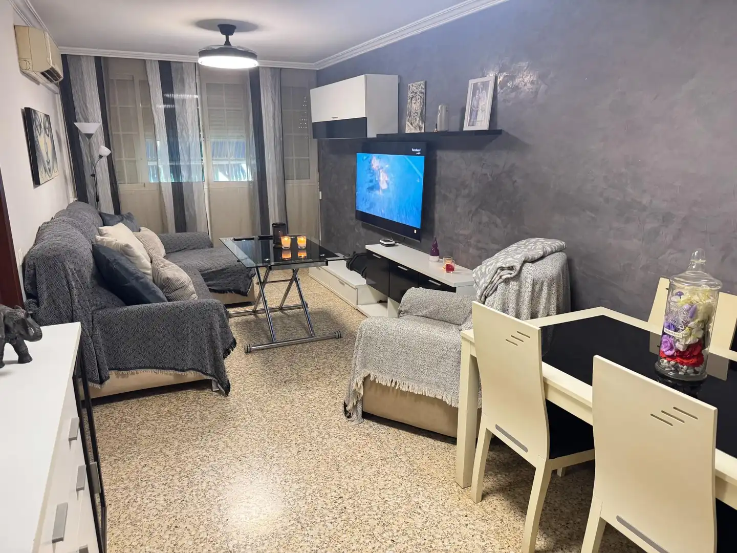 Sala d'estar de Pis en venda en Montequinto