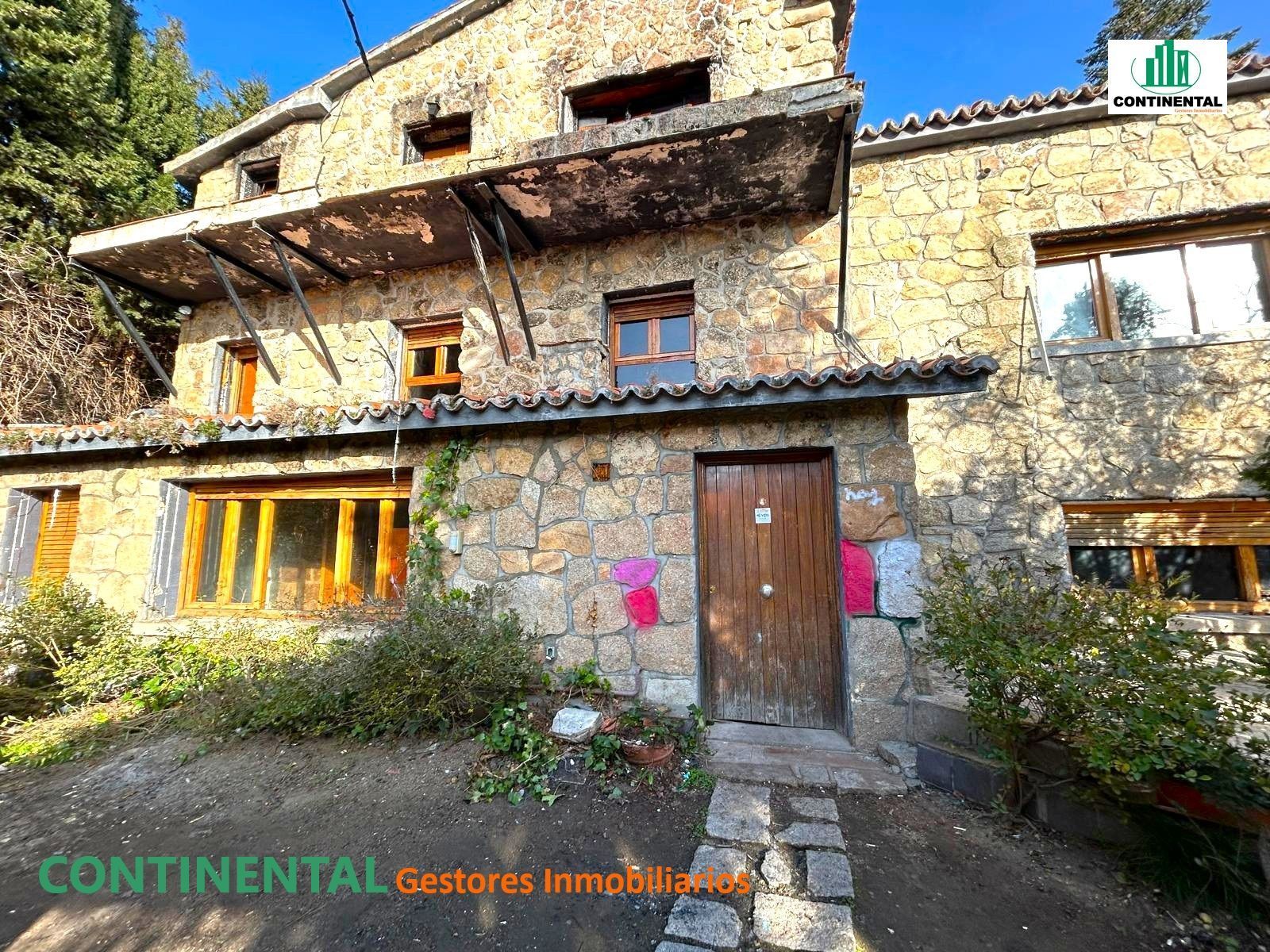 Vista exterior de Casa o xalet en venda en Colmenarejo amb Calefacció, Terrassa i Traster