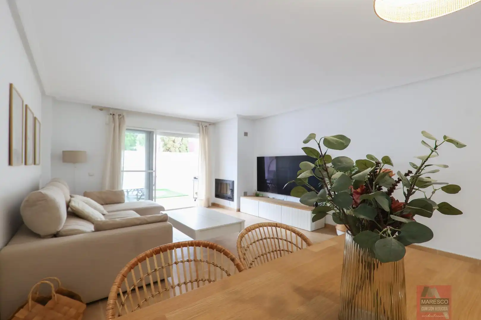 Wohnzimmer von Einfamilien-Reihenhaus zum Verkauf in Mijas mit Klimaanlage, Terrasse und Abstellraum