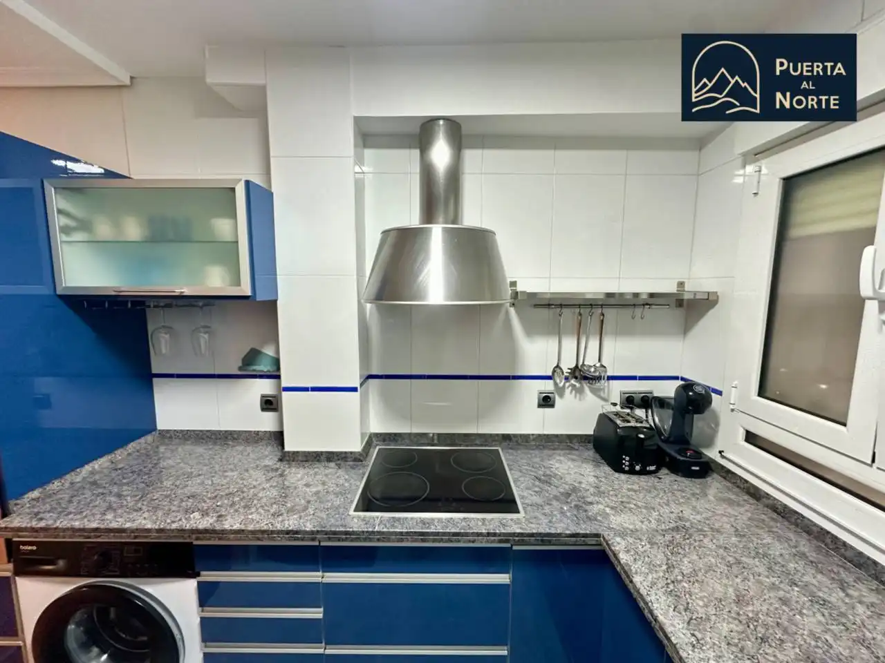 Cocina de Piso de alquiler en Santander con Calefacción, Trastero y Amueblado