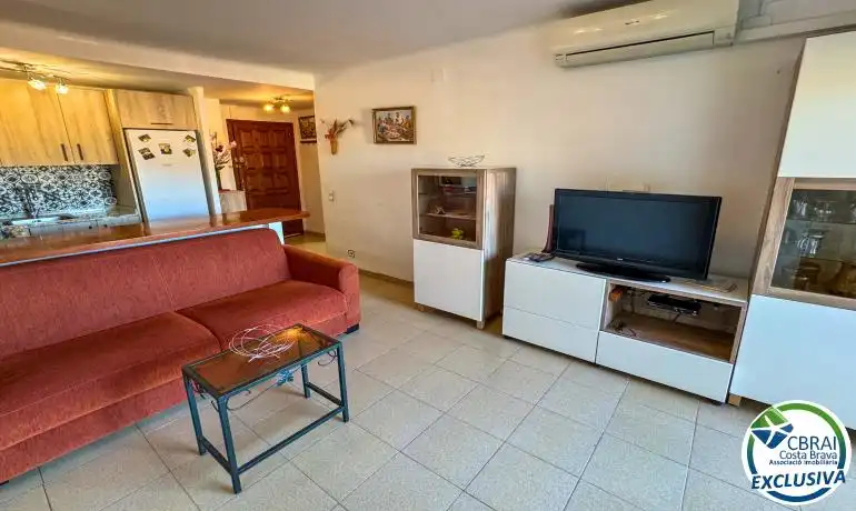 Apartamento con jardín en venta en Almadrava - Canyelles - Puig-Rom, imagen 2
