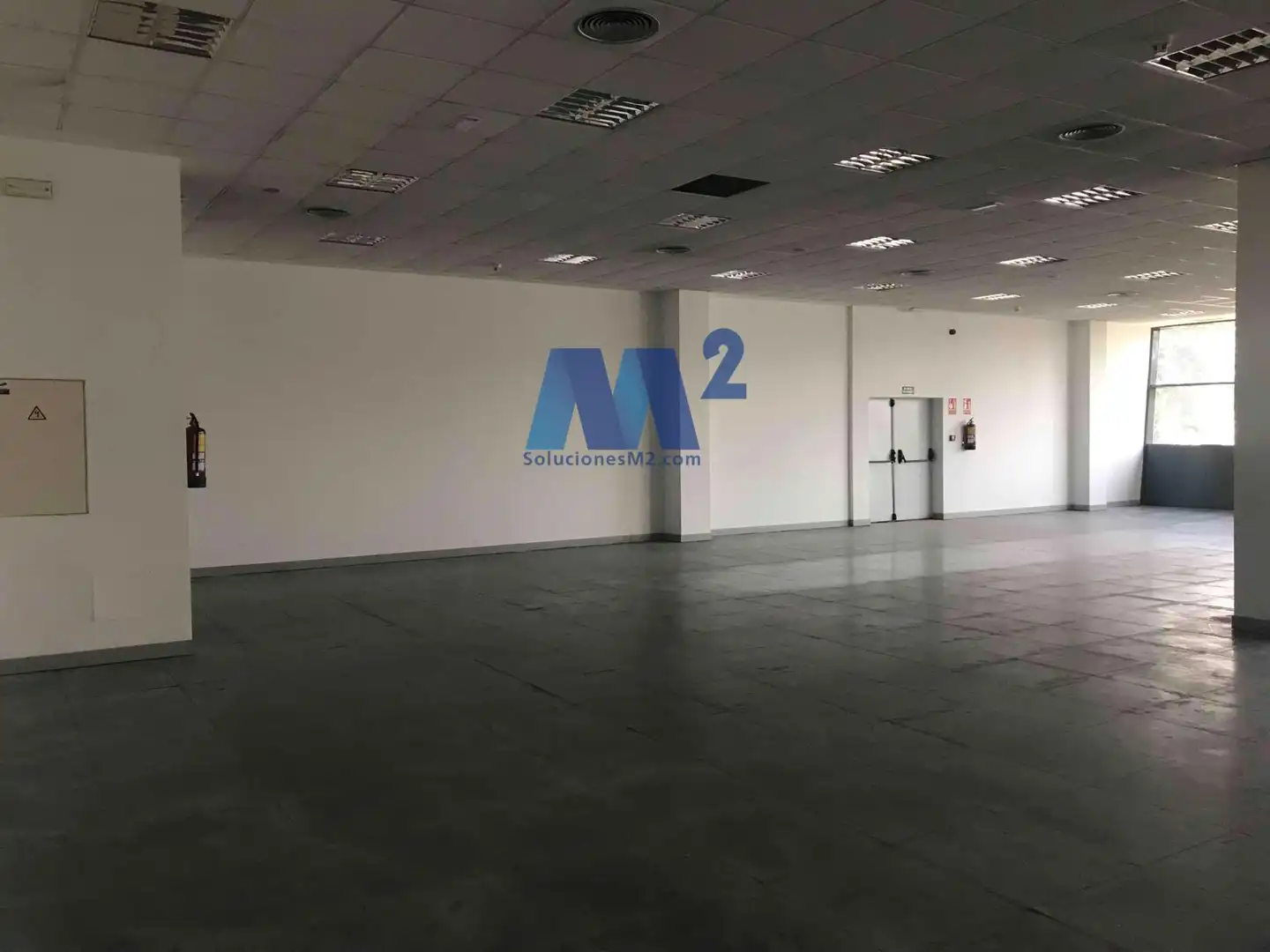 Oficina de alquiler en Valportillo Primera, Zona Industrial
