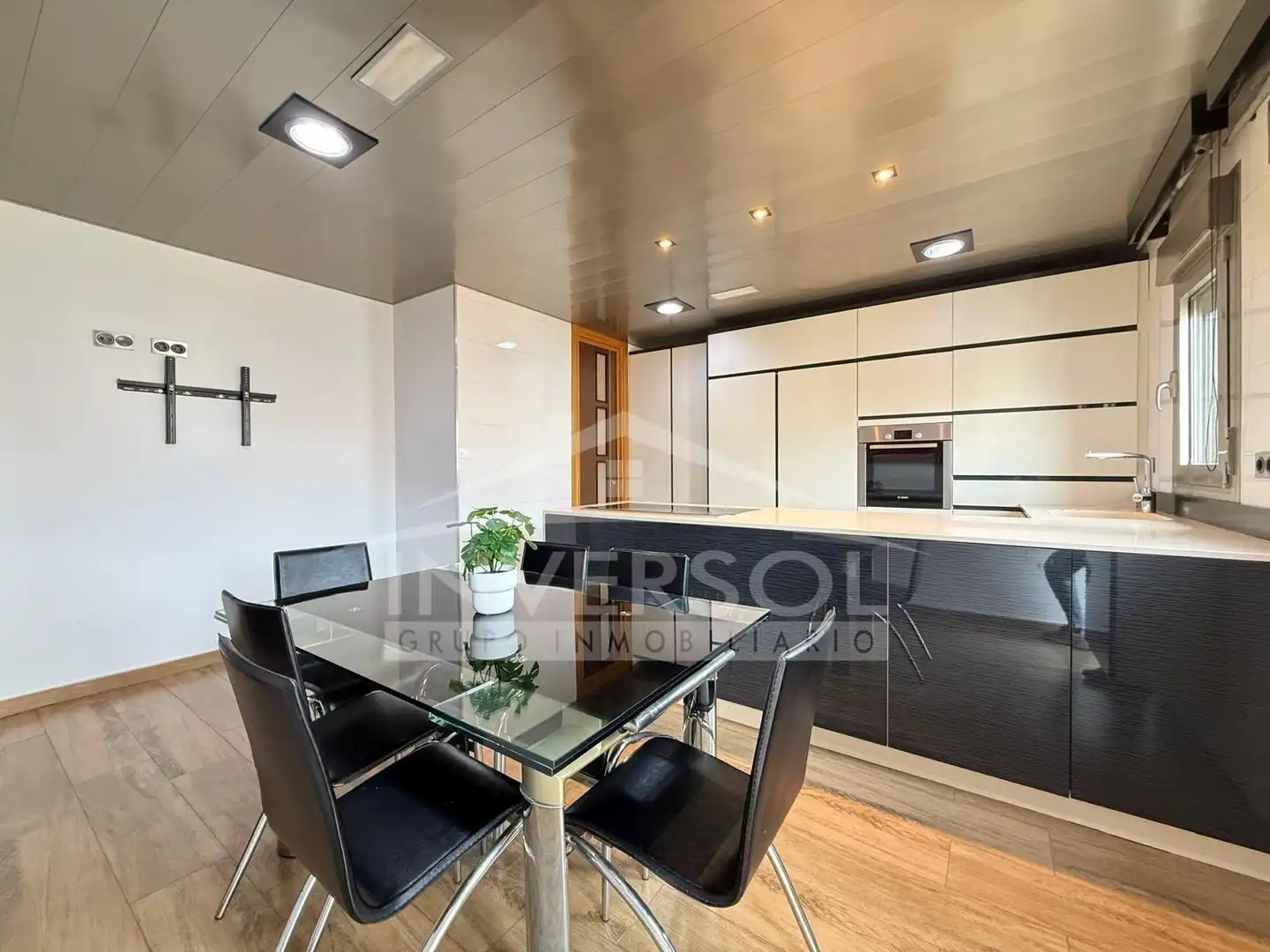 Kitchen of Flat for sale in Adra  with Air Conditioner, Heating and Furnished