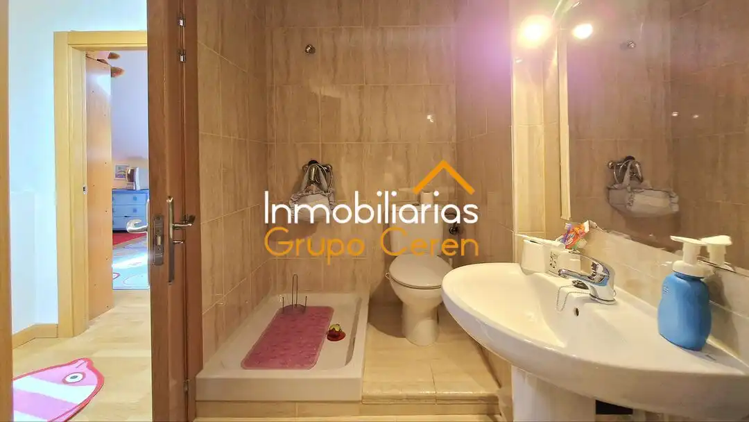Casa adosada en venta en Cirueña con Calefacción, Jardín privado y Terraza