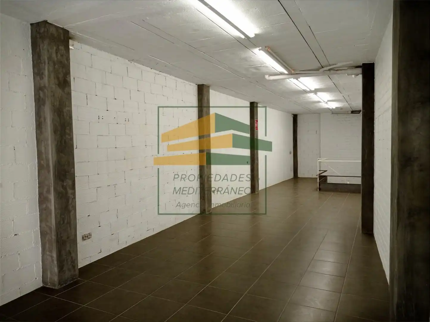 Local comercial de lloguer a Calle ALLOZA 60, imagen 5