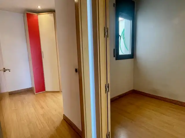 Wohnung zum Verkauf in Viladecavalls mit Klimaanlage, Heizung und Parkett