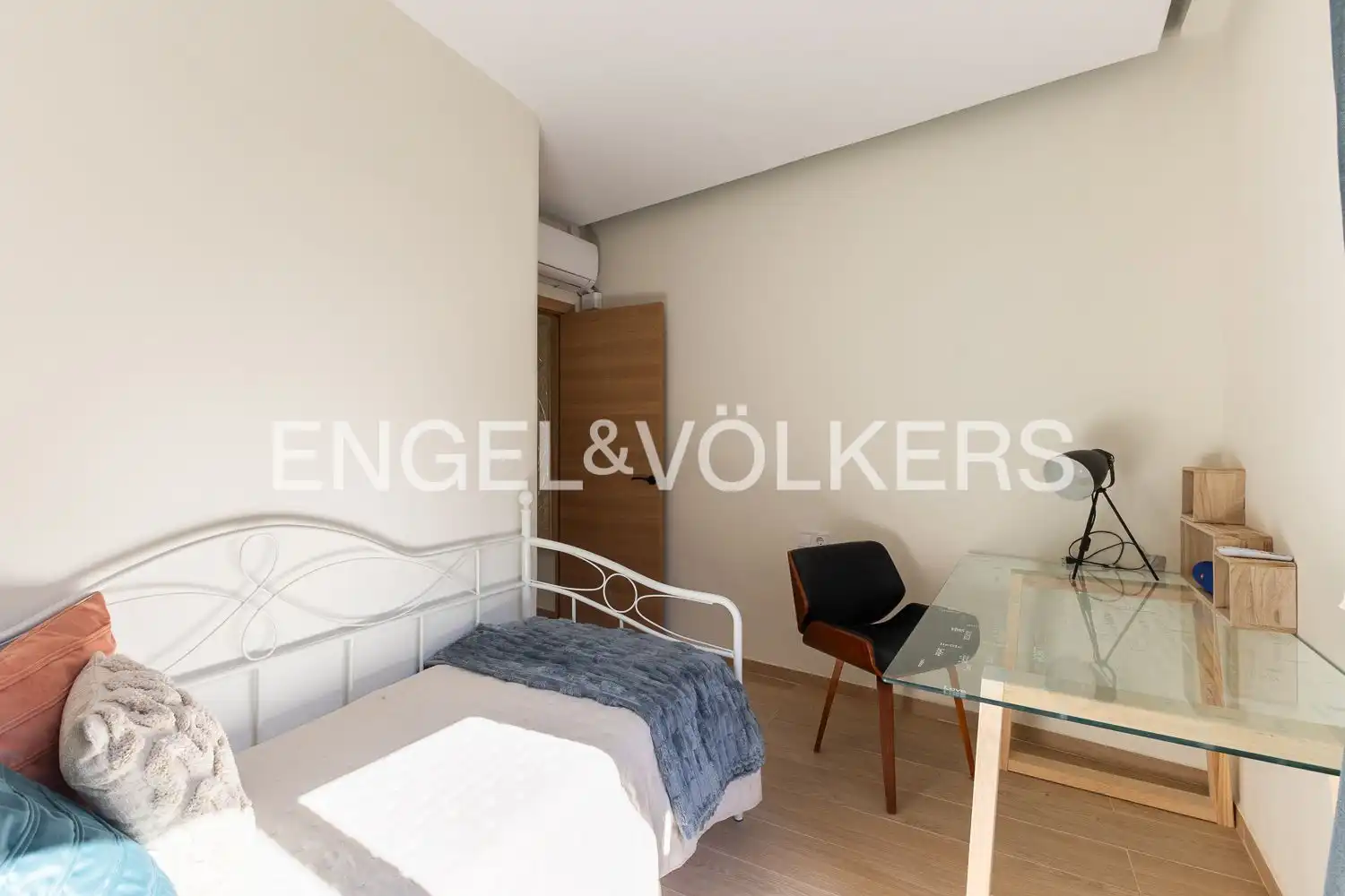 Habitación de Casa o chalet de alquiler en Bétera con Aire acondicionado, Calefacción y Jardín privado