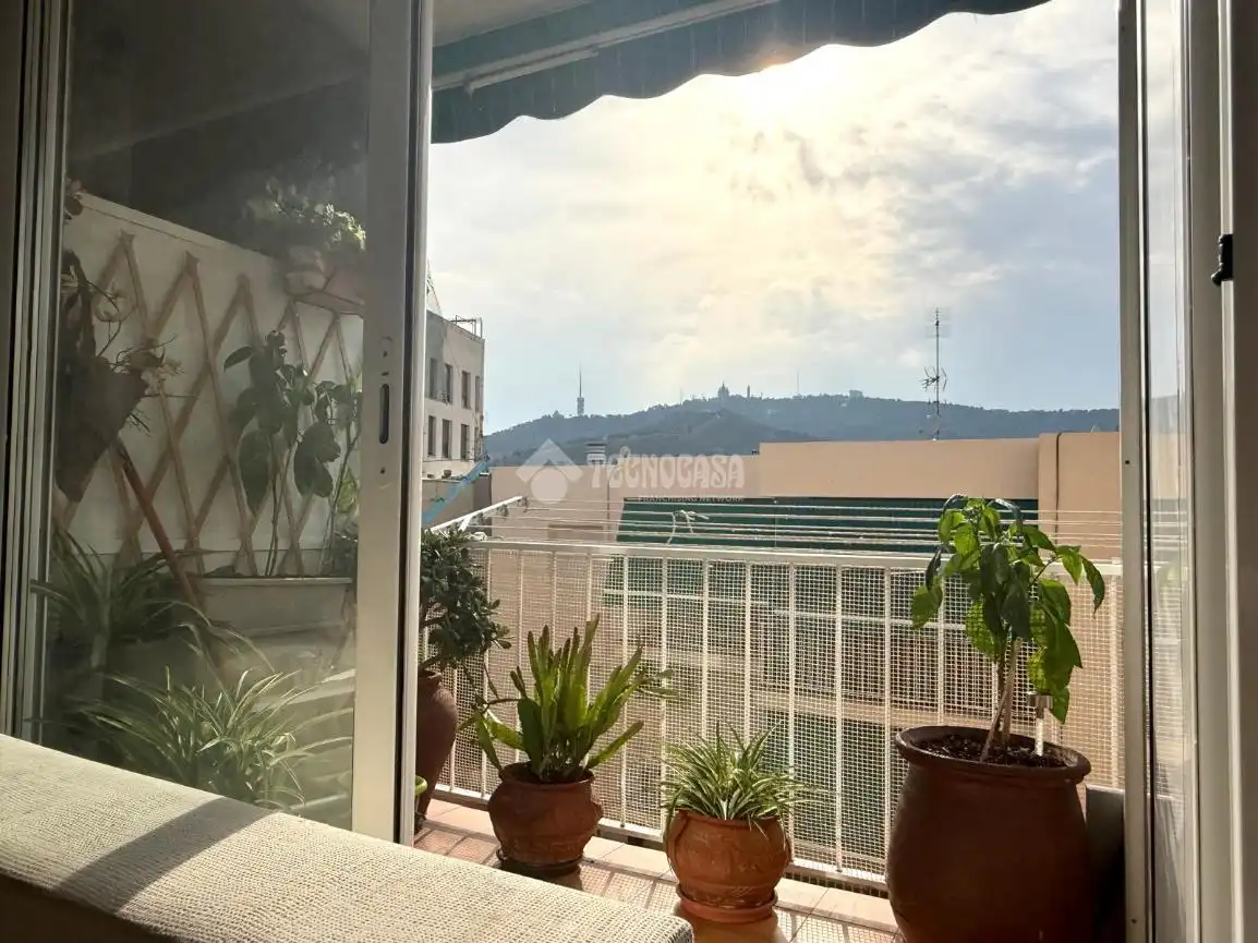 Terrassa de Pis en venda en Barcelona amb Calefacció i Balcó