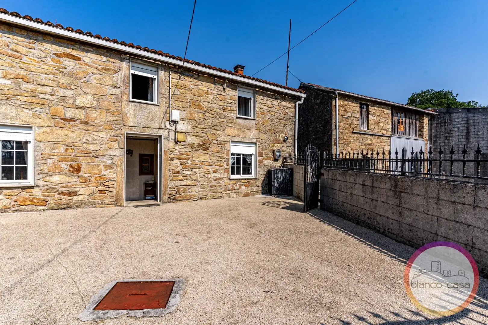Vista exterior de Casa o chalet en venta en Santa Comba con Trastero