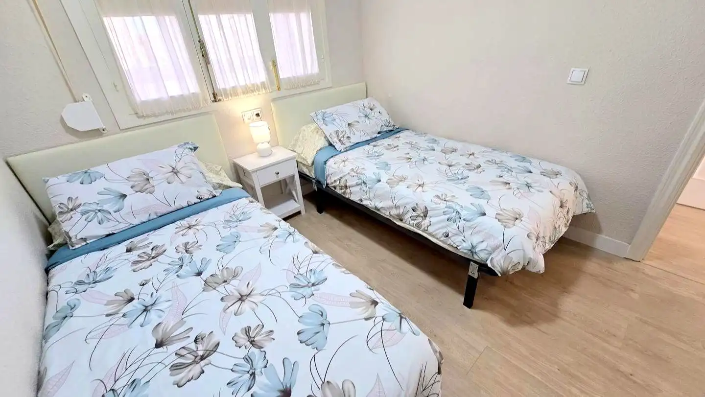Apartments for rent in De La Rioja, 129, Playa de Gandia