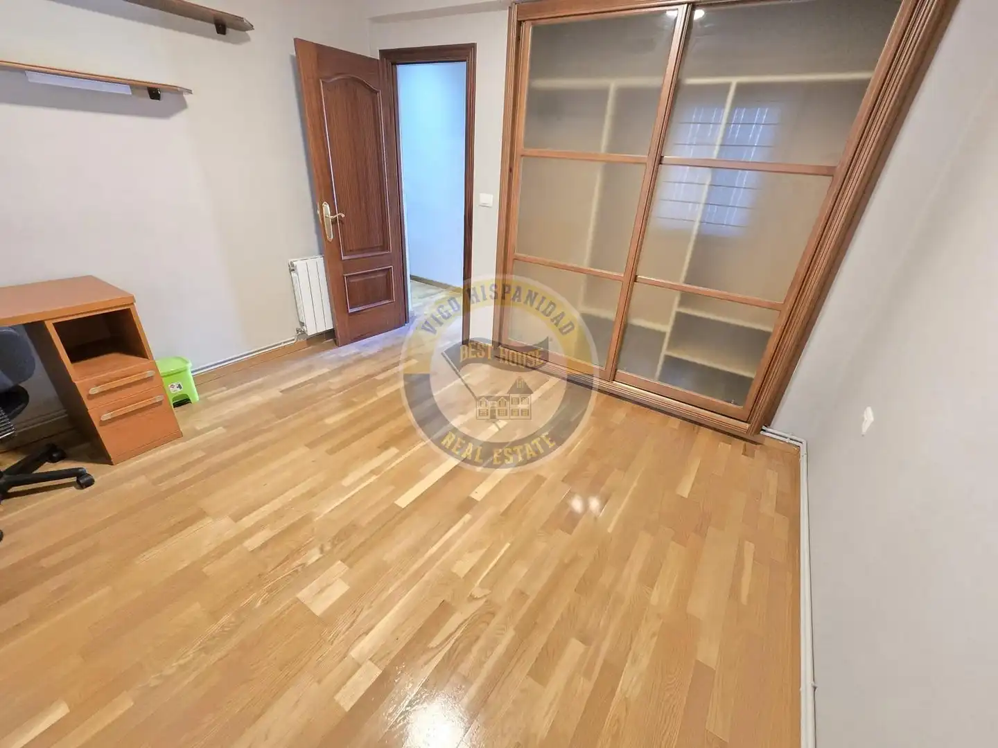 Piso de alquiler en Vigo  con Calefacción