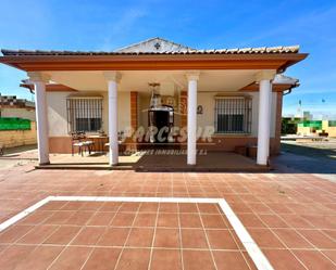 Vista exterior de Casa o xalet en venda en  Córdoba Capital amb Aire condicionat, Calefacció i Traster