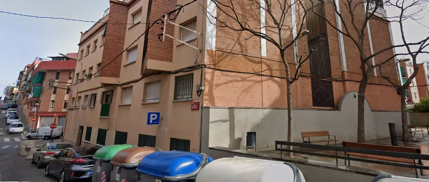 Piso en venta en C/ Ángel Guimera, El Raval