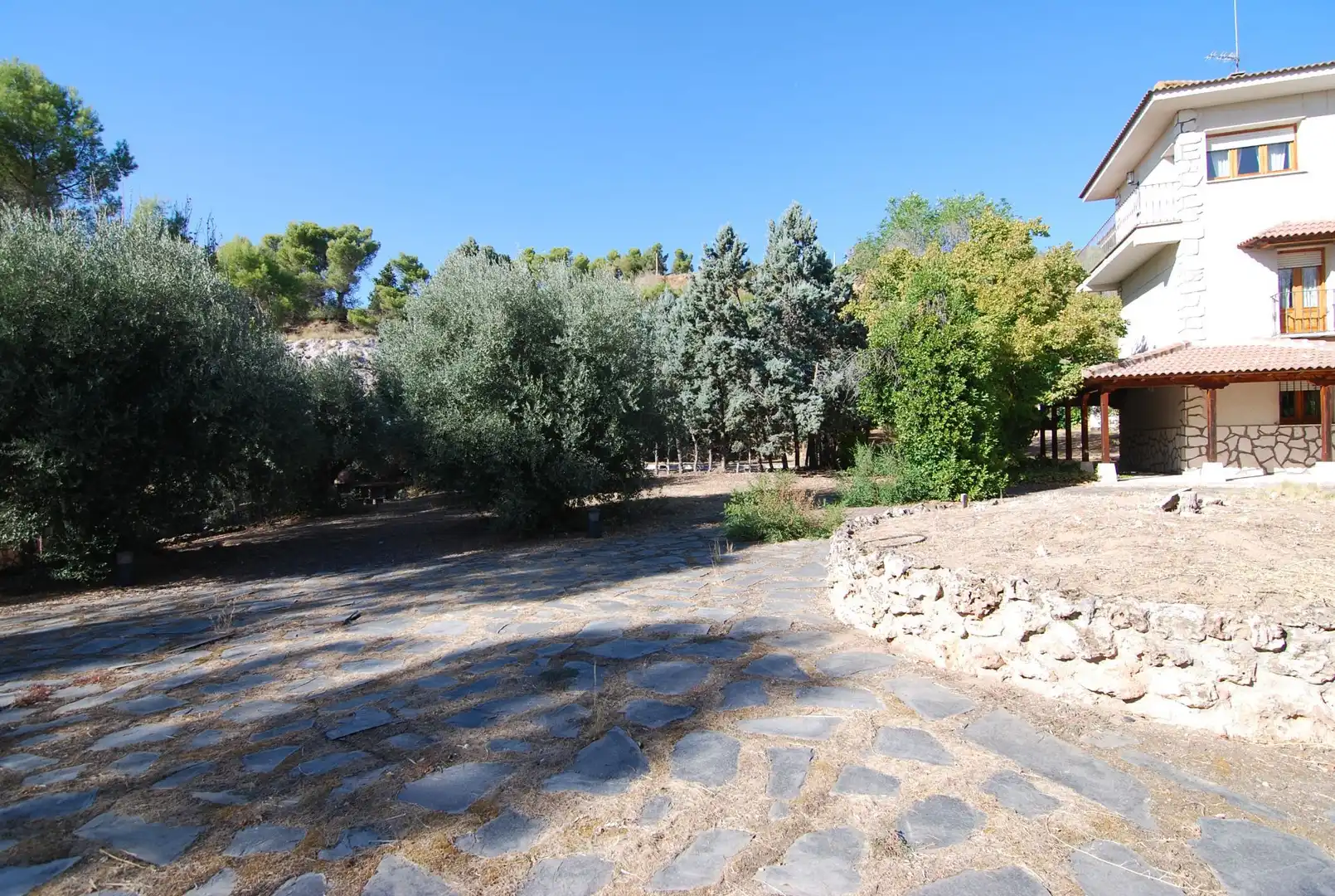 Garden of Houses for sale in Chinchón  with Air Conditioner and Heating