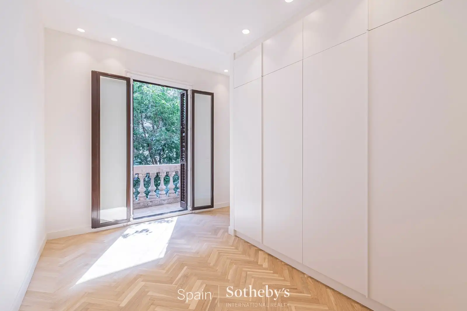 Dormitori de Apartament en venda en Eixample
