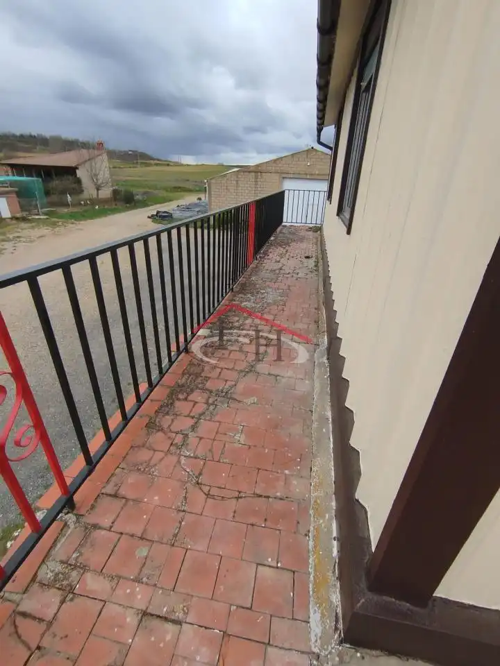 Terrassa de Casa o xalet en venda en Vegas del Condado amb Calefacció, Jardí privat i Terrassa