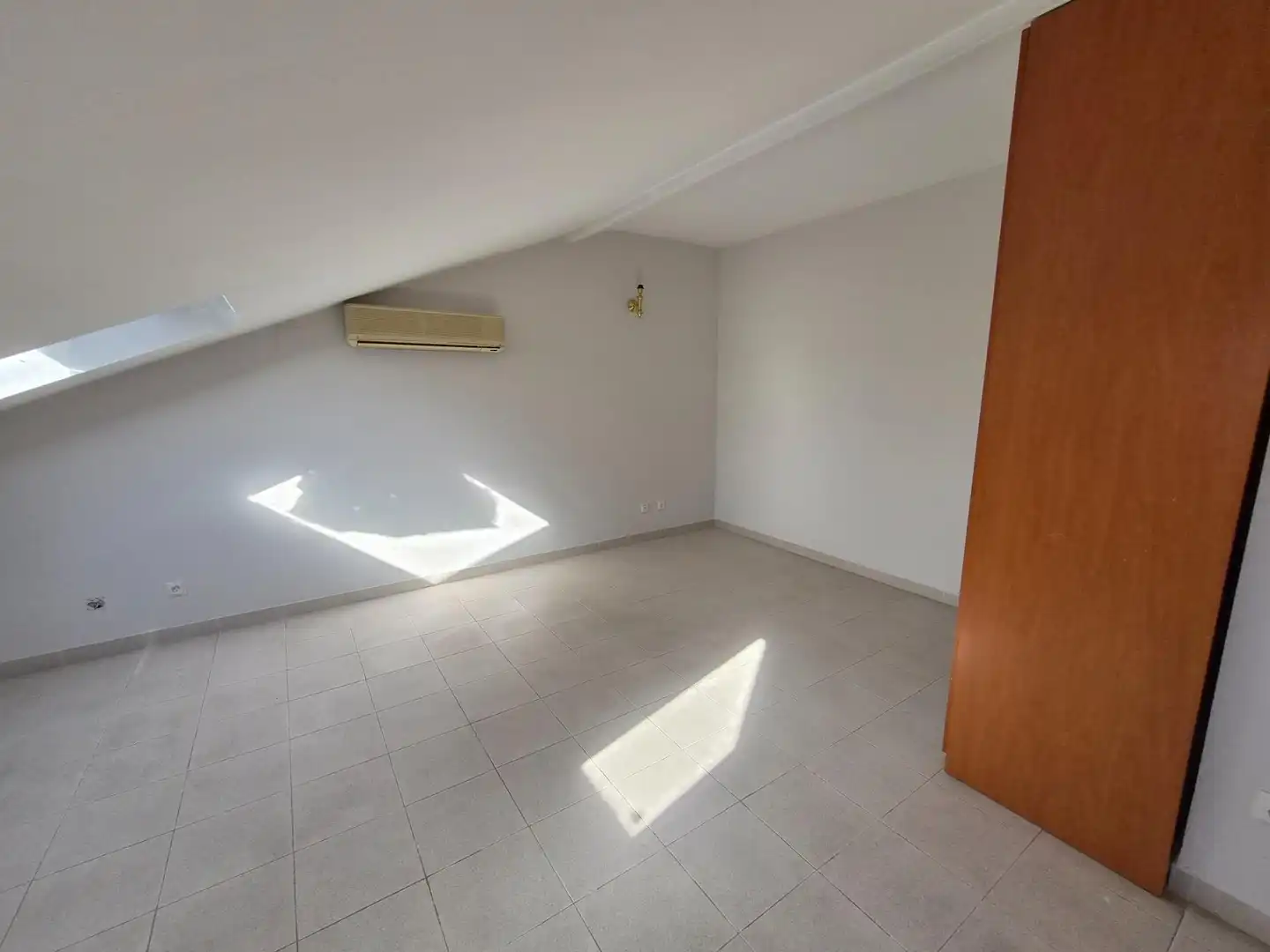 Habitación de Ático en venta en Godella con Calefacción y Terraza
