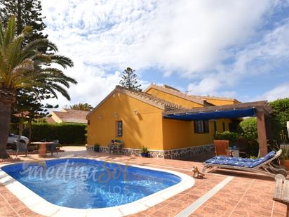 Exterior view of House or chalet for sale in La Manga del Mar Menor  with Terrace and Swimming Pool
