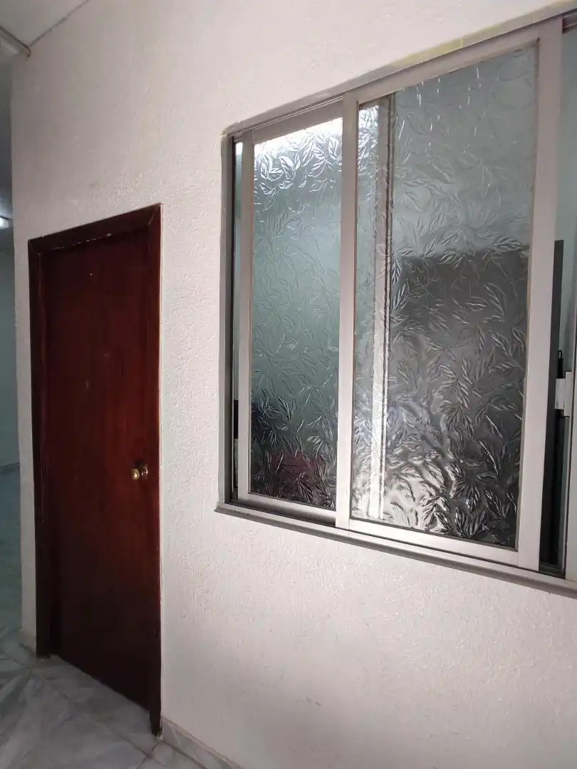 Habitación de Local de alquiler en Valencia