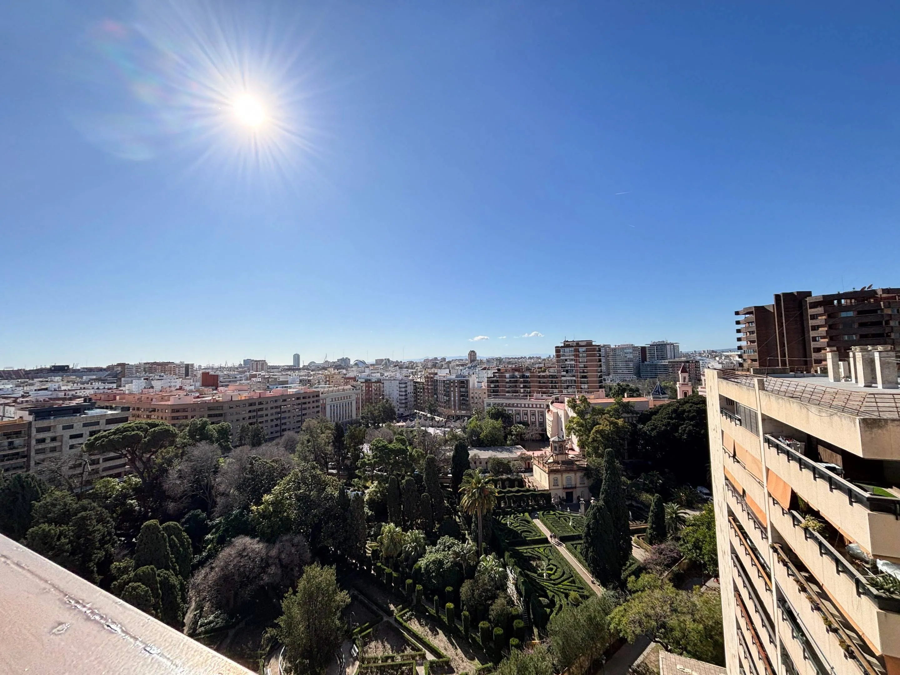 Exterior view of Flat for sale in  Valencia Capital  with Air Conditioner, Heating and Terrace