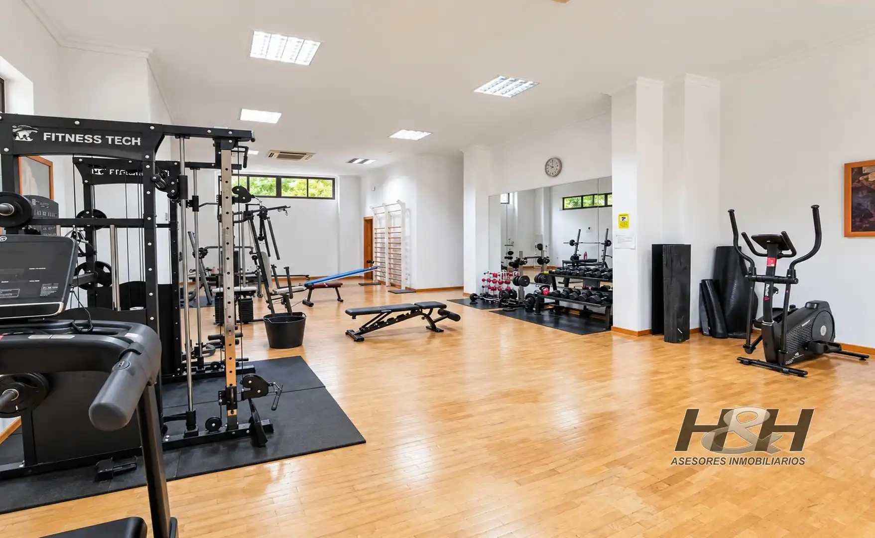Penthouse with pool for sale in Camins al Grau, imagen 42