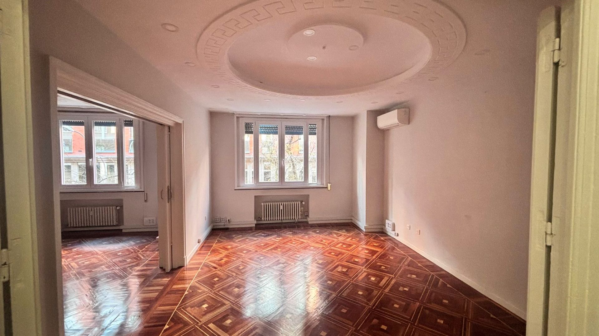 Bedroom of Office for rent in  Madrid Capital  with Air Conditioner, Heating and Terrace