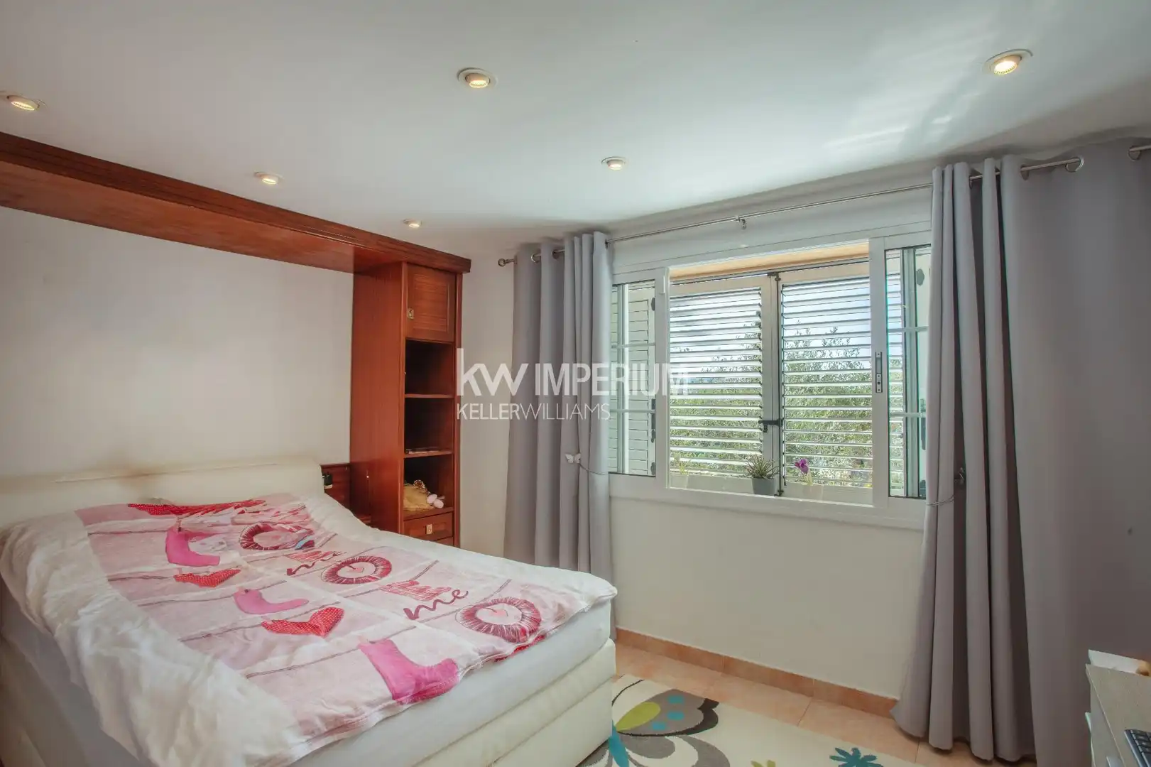 Habitación de Piso de alquiler en Tarragona con Jardín privado, Terraza y Amueblado