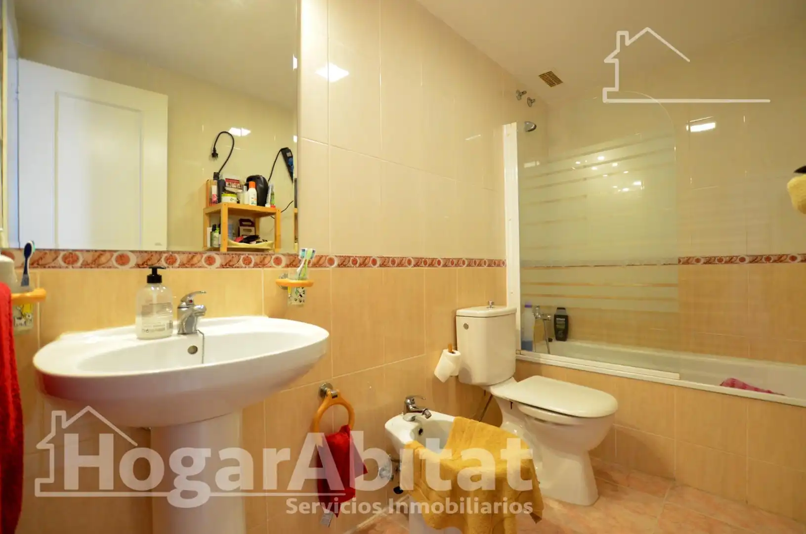 Schlafzimmer von Einfamilien-Reihenhaus zum Verkauf in Cullera mit Privatgarten, Terrasse und Abstellraum