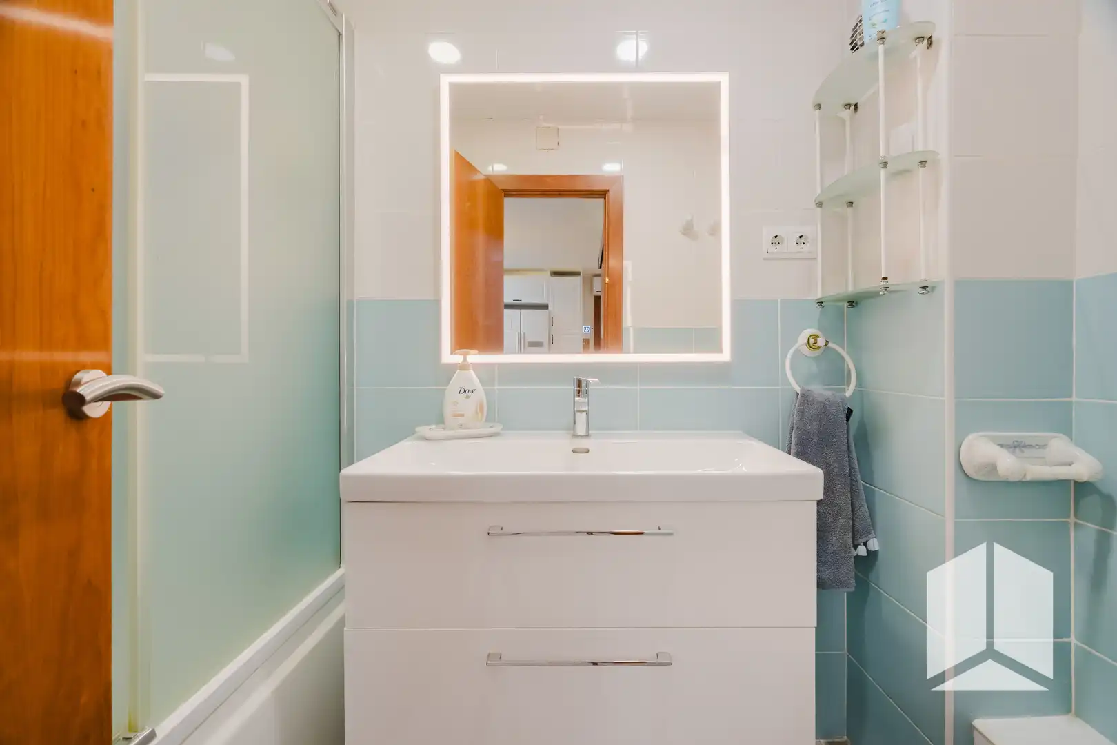 Piso con terraza en venta en Castell - Poble Vell, imagen 14