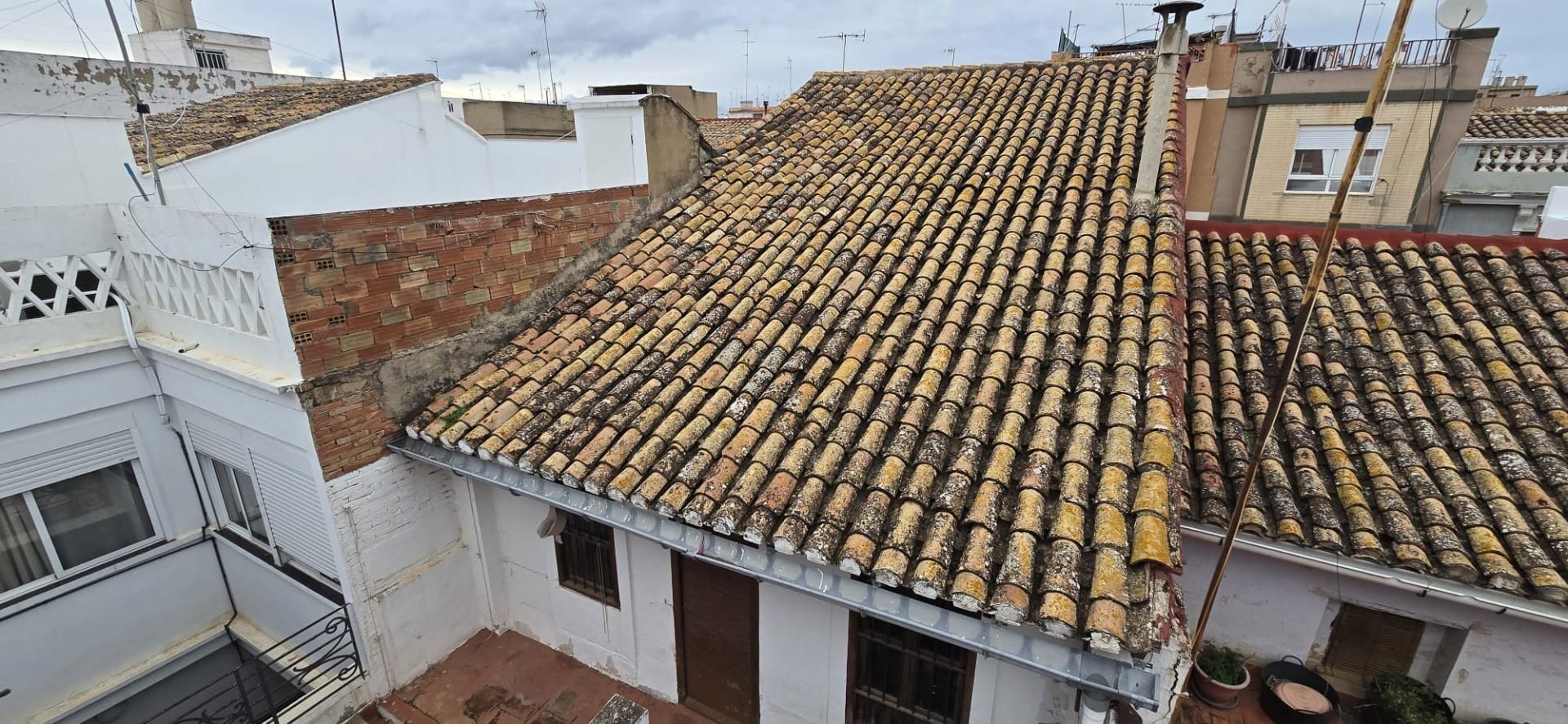 Exterior view of House or chalet for sale in Catarroja  with Air Conditioner, Private garden and Terrace