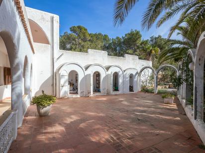 Exterior view of House or chalet for sale in Santa Eulària des Riu  with Air Conditioner, Heating and Private garden