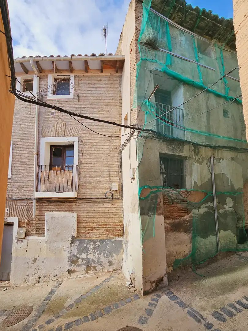Casa amb terrassa en venda a Calle Colomas 3