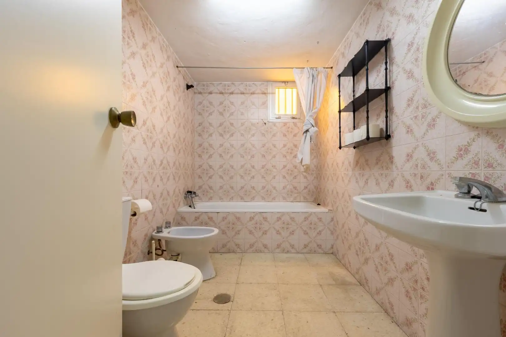 Bathroom of Commercial properties for sale in Fuengirola