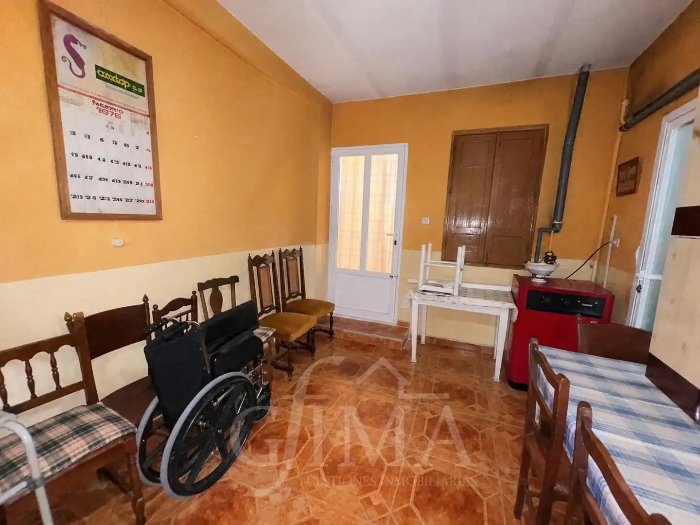 Kitchen of Houses for sale in Tomelloso  with Heating, Storage room and Furnished
