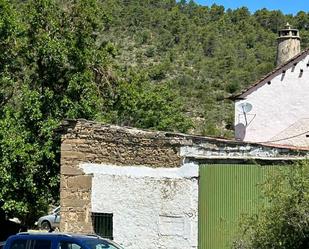 Vista exterior de Finca rústica en venda en Caldearenas amb Calefacció