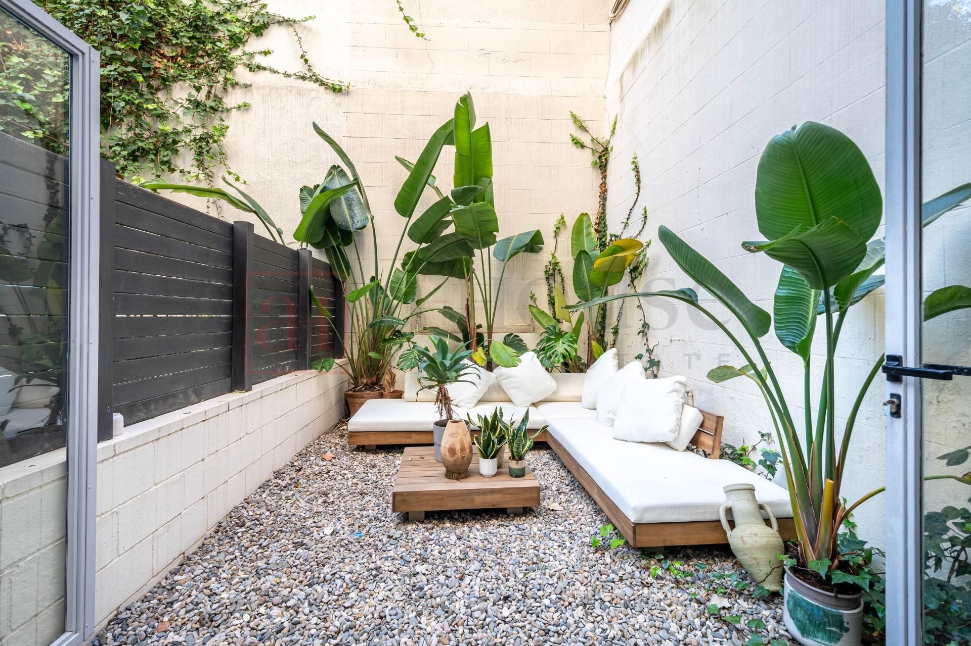 Terrace of Duplex for sale in  Barcelona Capital  with Air Conditioner, Heating and Private garden