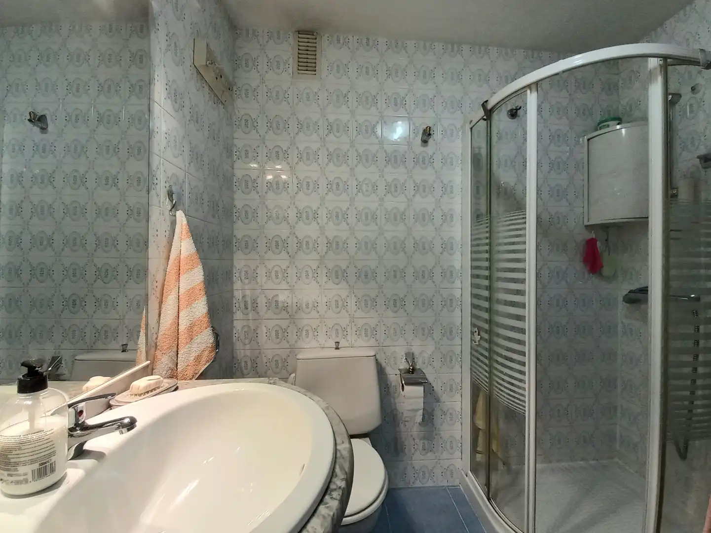 Bathroom of Flat for sale in Burgos  with Heating and Storage room