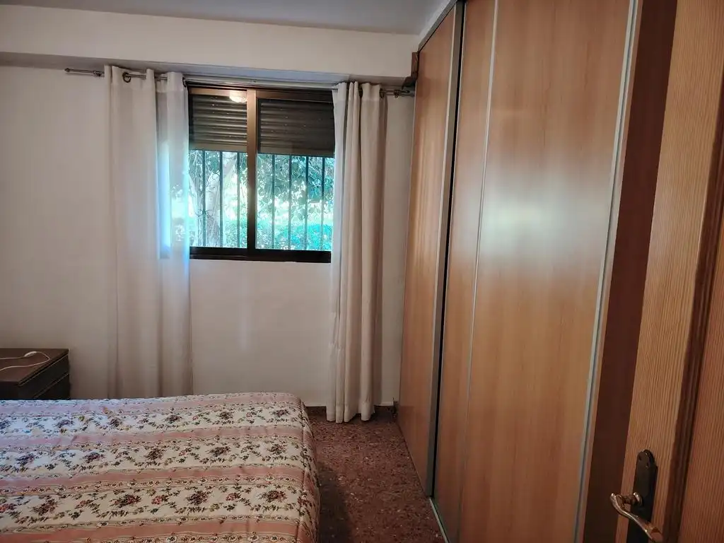 Schlafzimmer von Haus oder Chalet zur Miete in Olocau mit Möbliert
