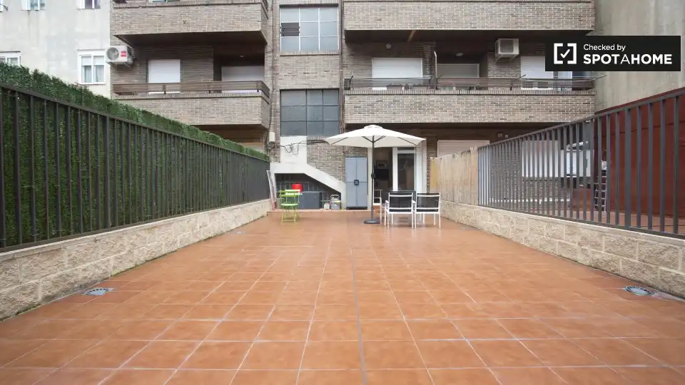 Appartamento con terrazza in affitto a Chamartín, imagen 11
